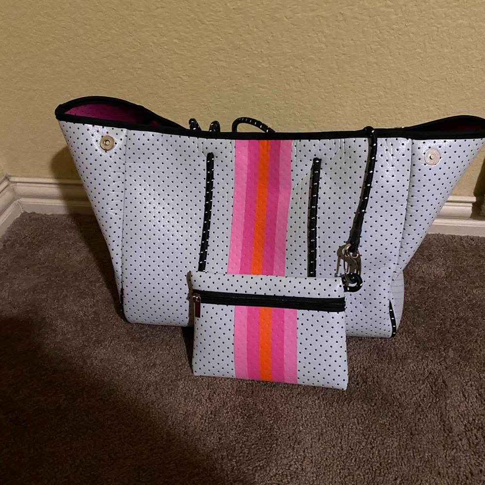 Parker and Hyde neoprene bag